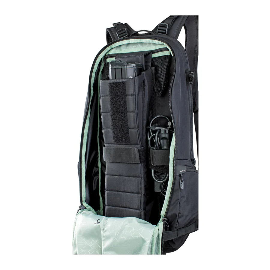 EVOC FR Trail E-Ride Protector backpack 20L Black ML