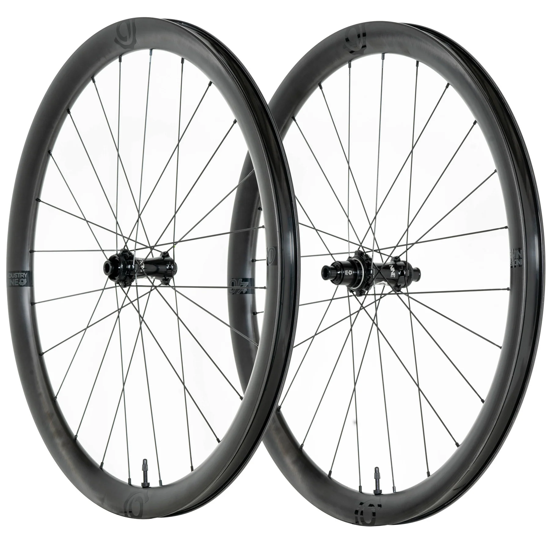 Industry Nine Solix SL AR40 Carbon Disc Wheelset - 700c, 12x100/142 TA - Image 2